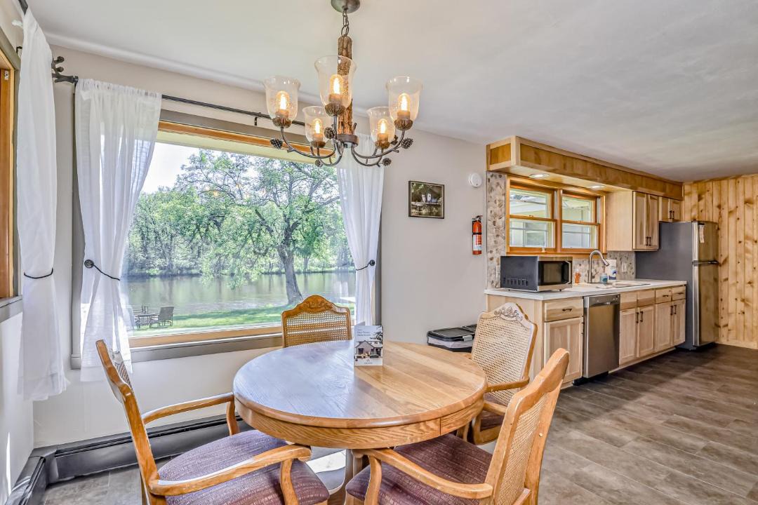 Photo of Livingroom in Lake Tomahawk