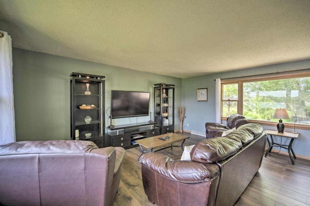 Photo of Livingroom in Lindstrom