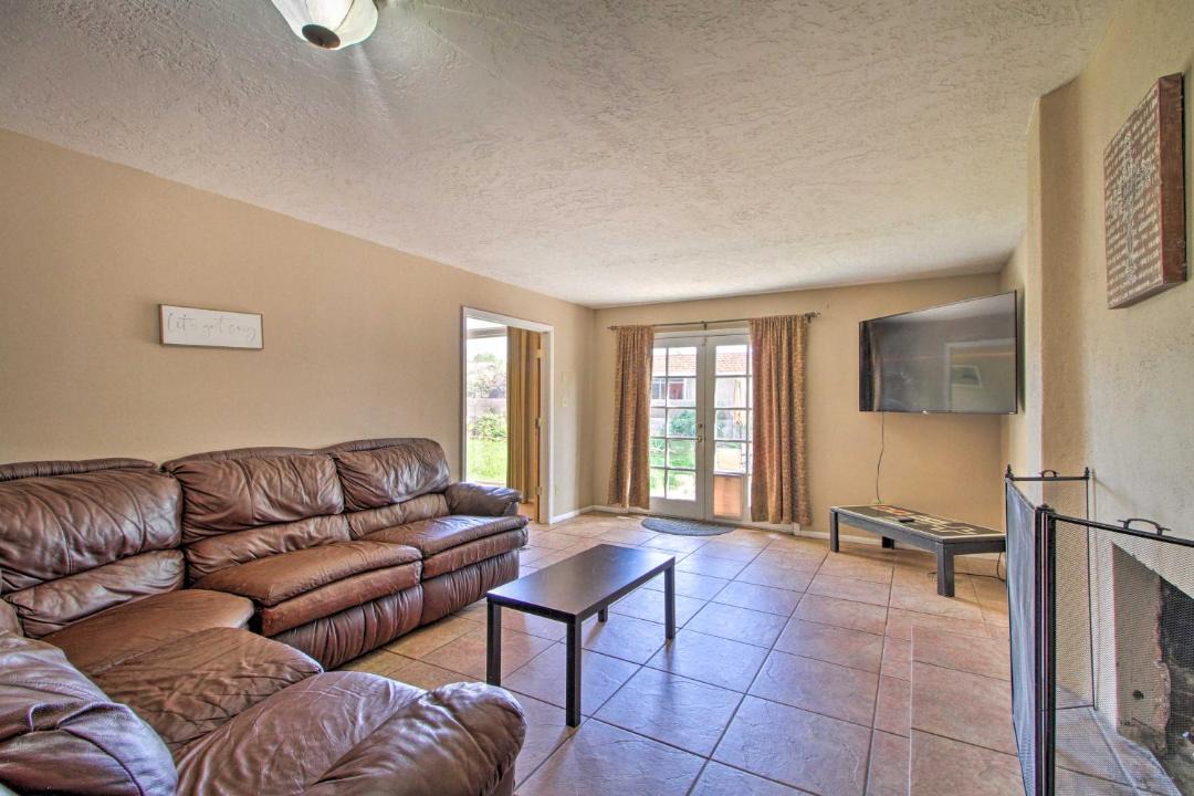 Photo of Livingroom in Bear Canyon
