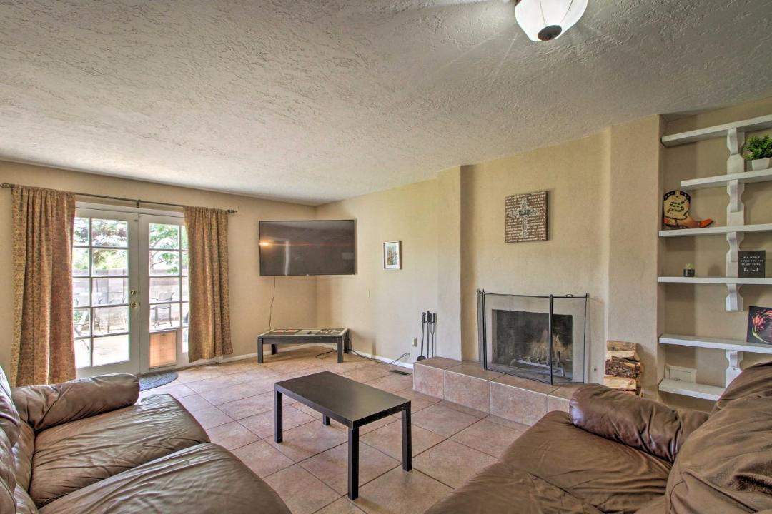 Photo of Livingroom in Bear Canyon