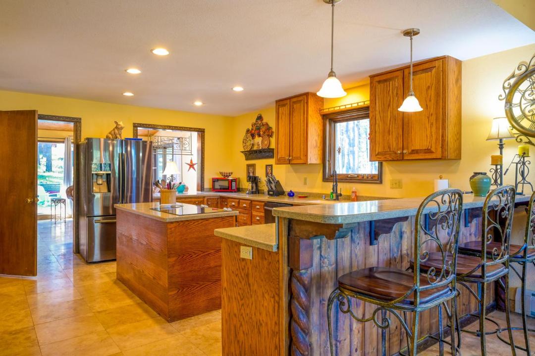 Photo of Livingroom in Angel Fire