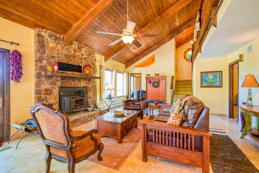 Photo of Livingroom in Angel Fire