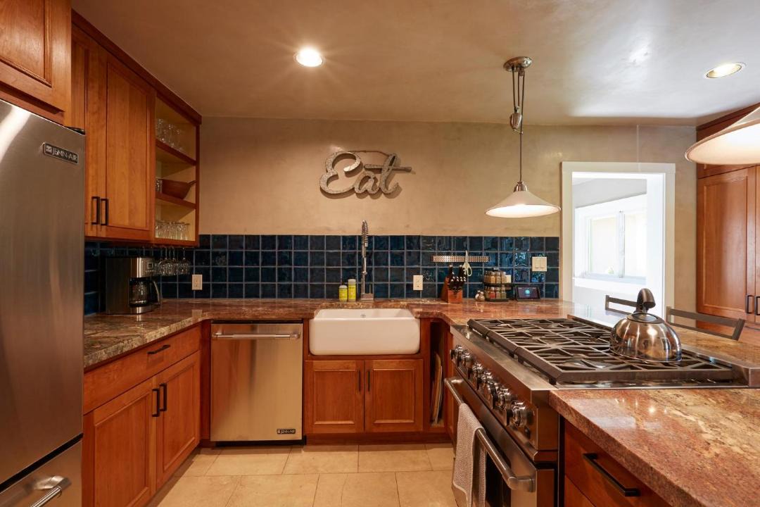 Photo of Kitchen in Northeast Santa Fe