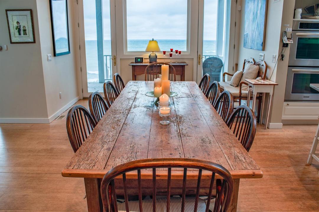 Photo of Livingroom in Grand Beach