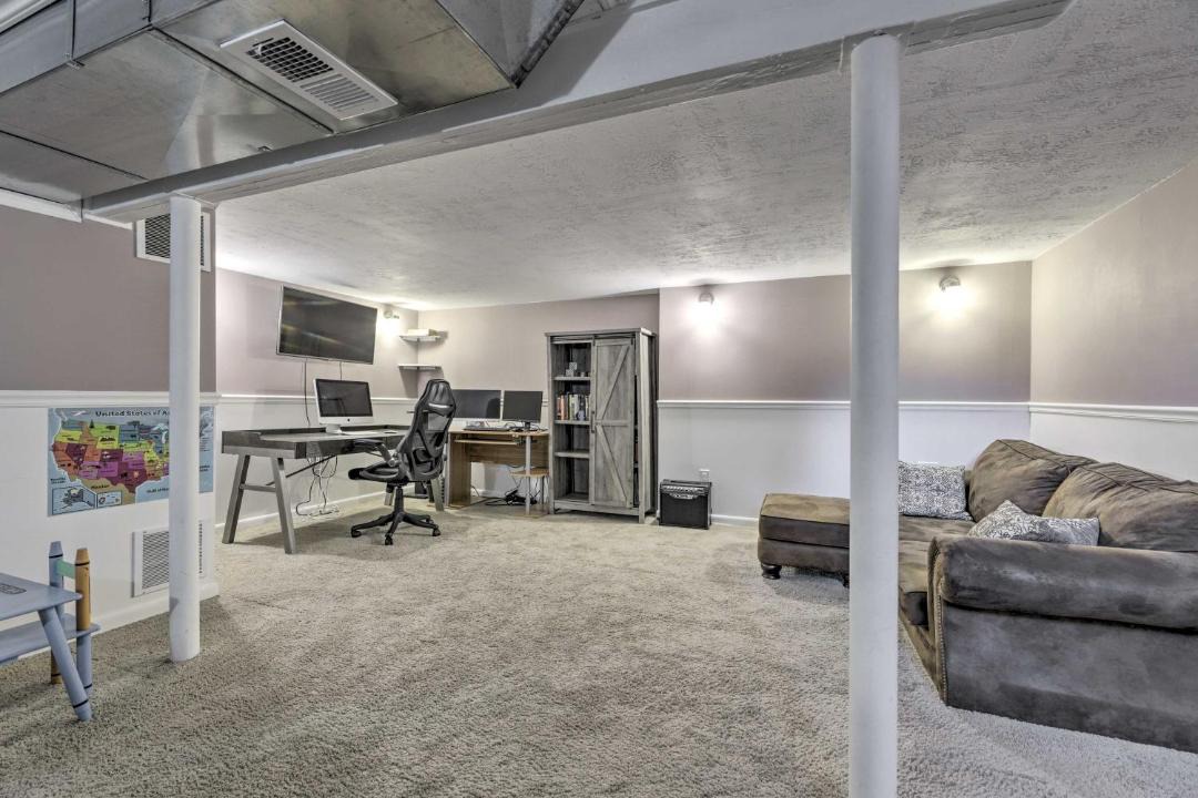 Photo of Livingroom in Indian Hill
