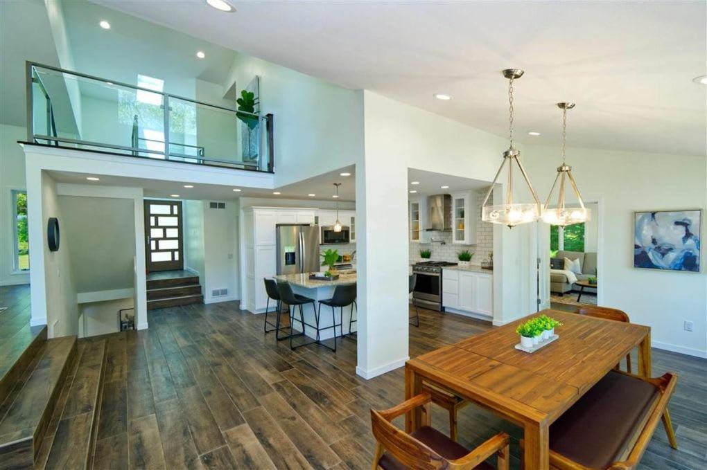 Photo of Livingroom in Portage
