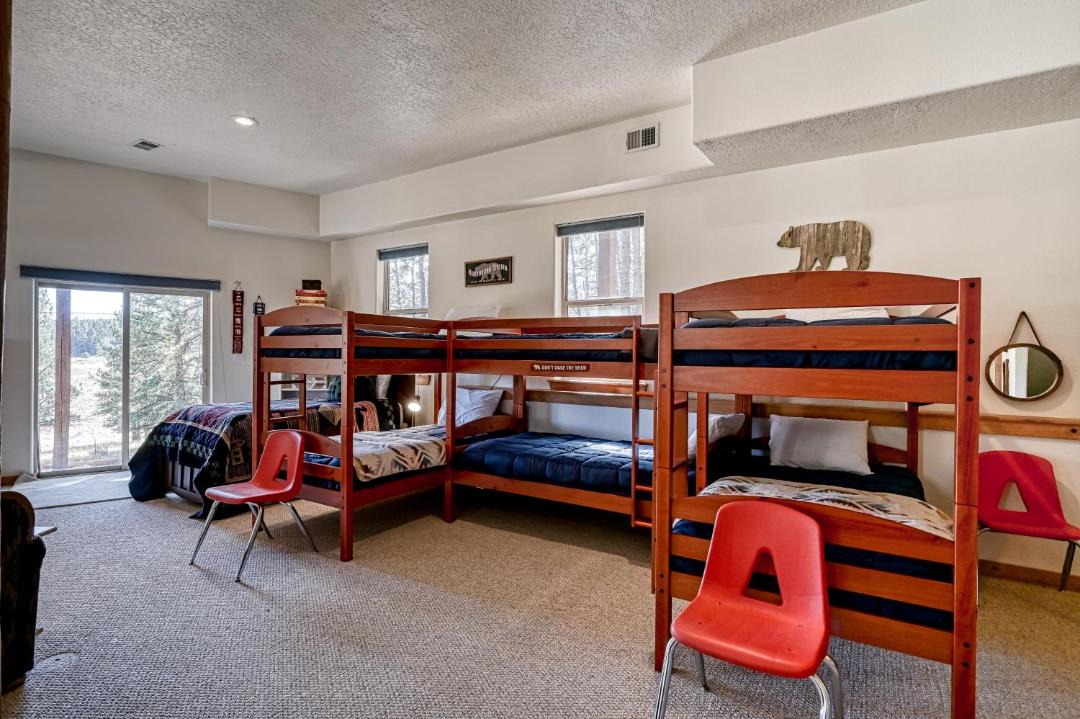 Photo of Livingroom in Angel Fire