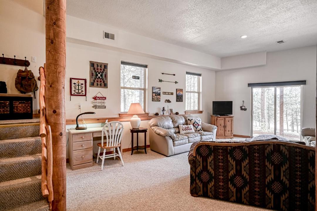 Photo of Livingroom in Angel Fire