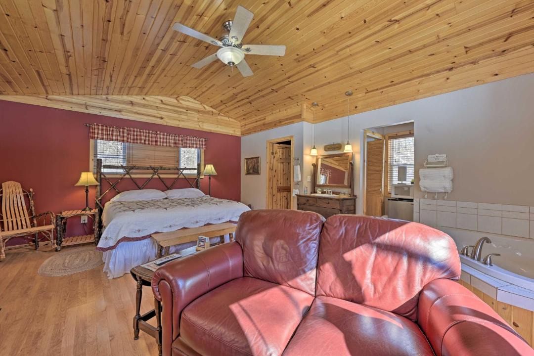Photo of Bedroom in Wisconsin Dells