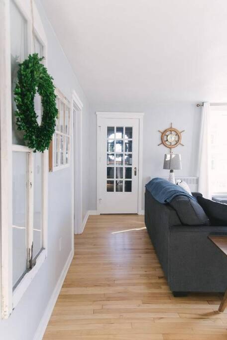 Photo of Livingroom in Baileys Harbor