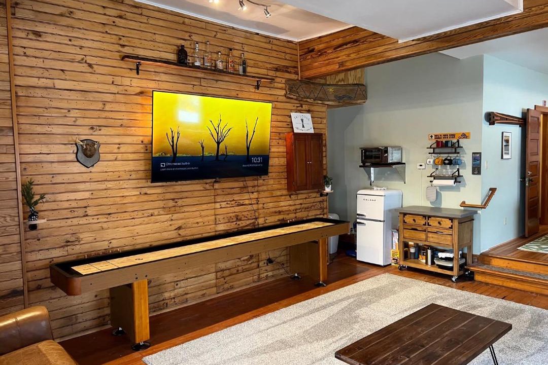 Photo of Livingroom in North Creek