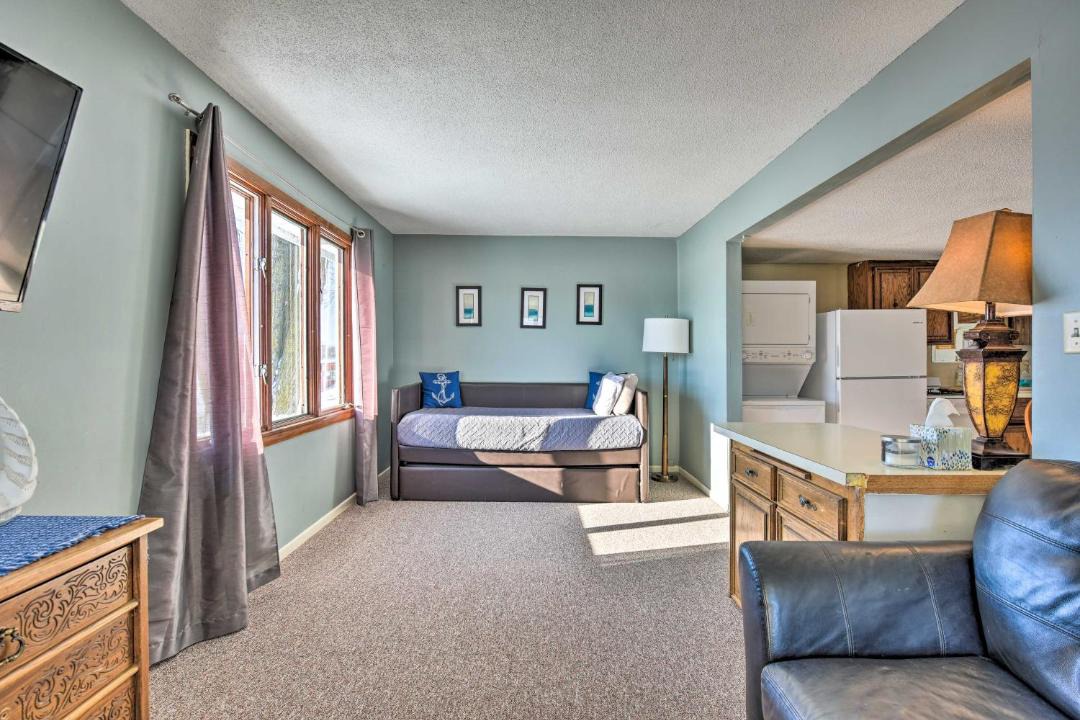 Photo of Livingroom in Lindstrom