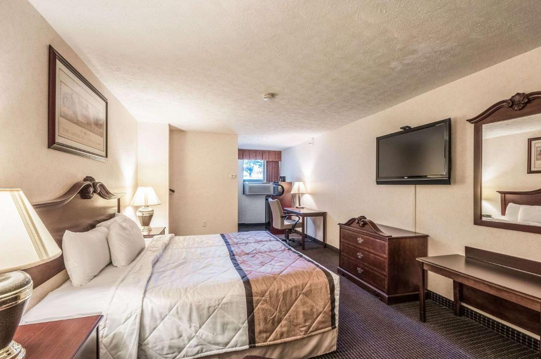 Photo of Bedroom in Charles Town