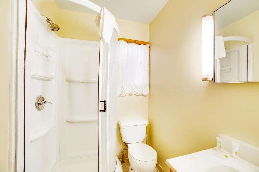 Photo of Bathroom in Chester Shores