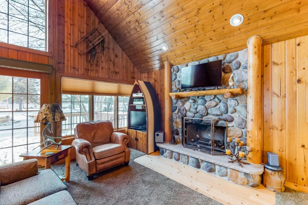 Photo of Livingroom in Eagle River