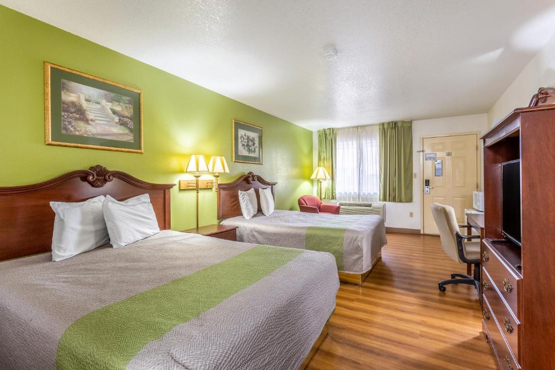 Photo of Bedroom in Santa Rosa