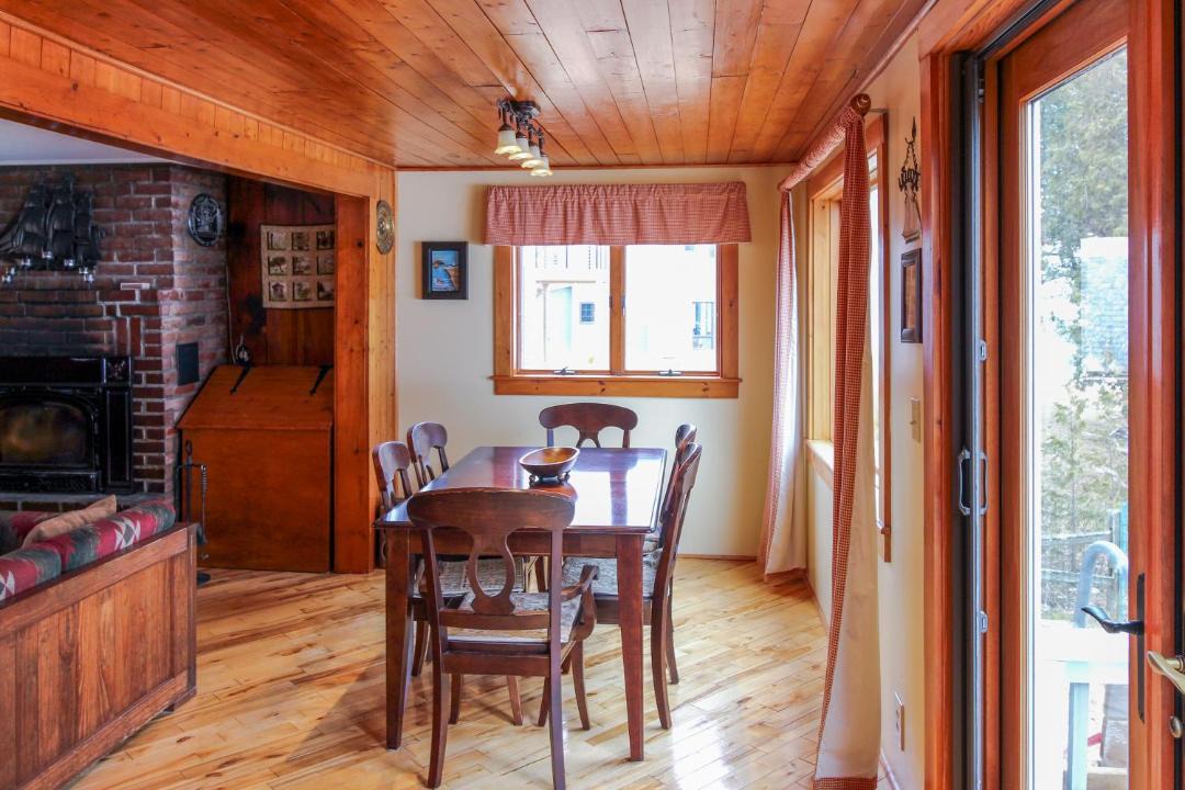 Photo of Livingroom in South Hero