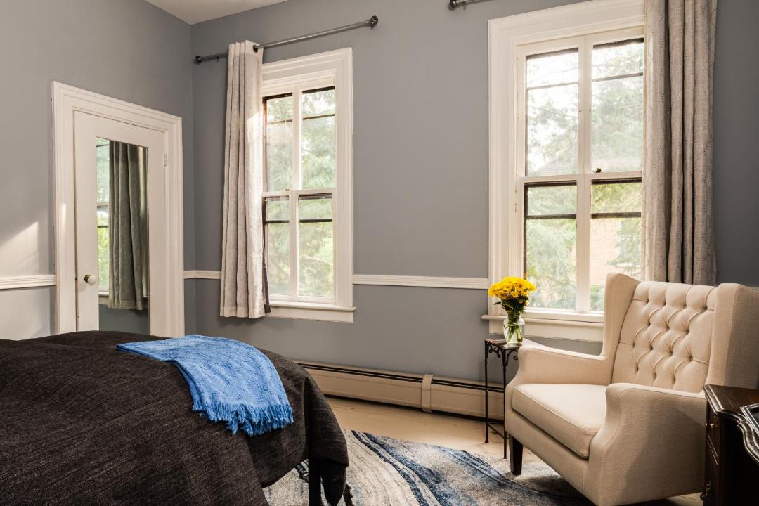 Photo of Bedroom in Utica