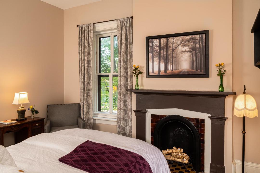 Photo of Bedroom in Utica