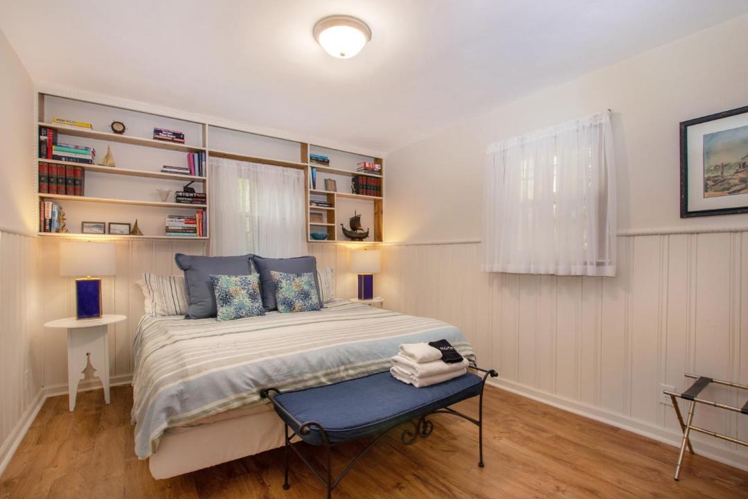 Photo of Bedroom in Macatawa