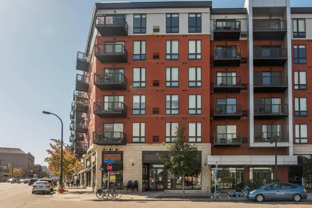 Photo of Buildings in Nicollet Island