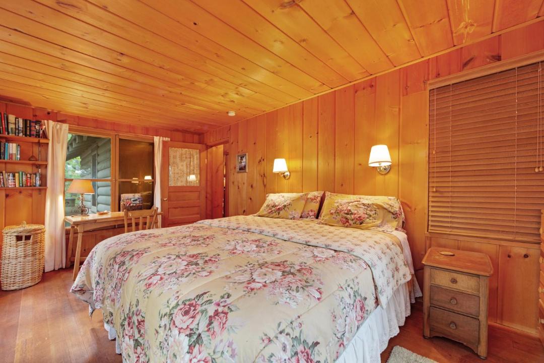 Photo of Bedroom in St Germain