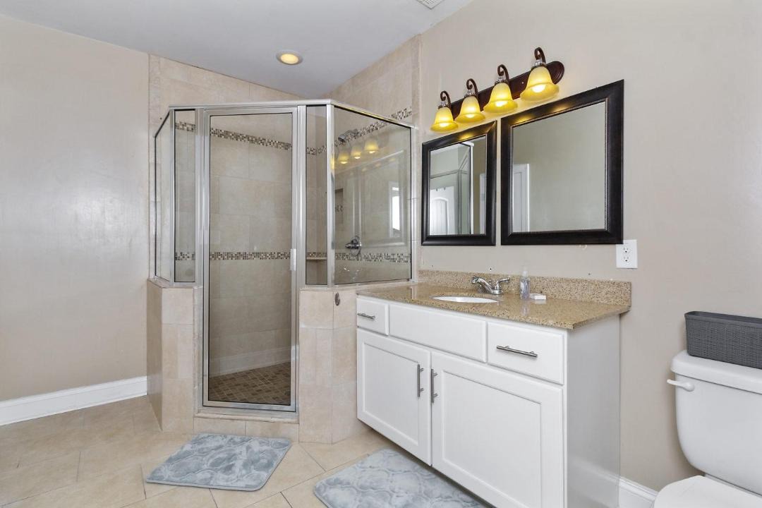 Photo of Bathroom in Willoughby Spit