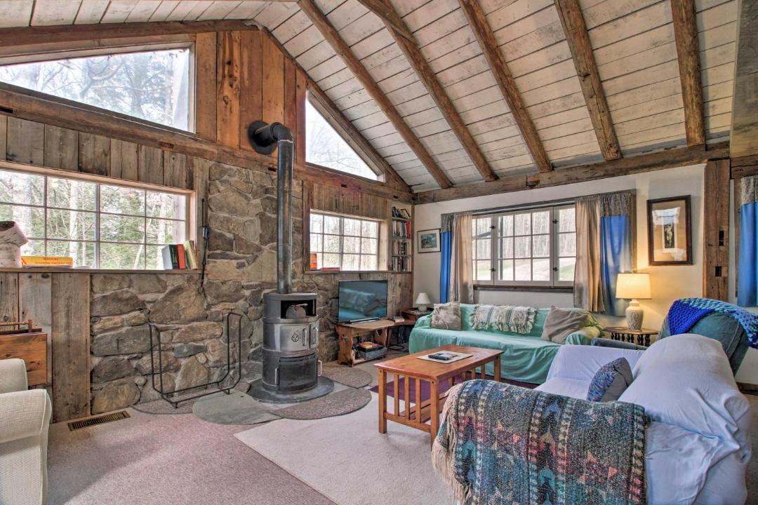 Photo of Livingroom in Londonderry