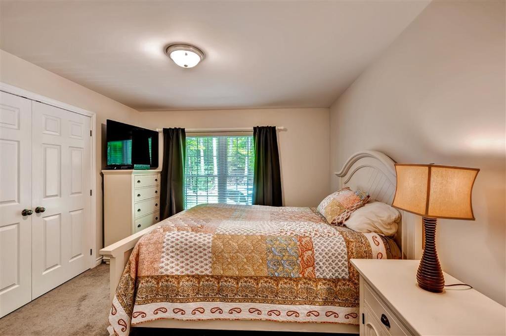 Photo of Bedroom in Newport