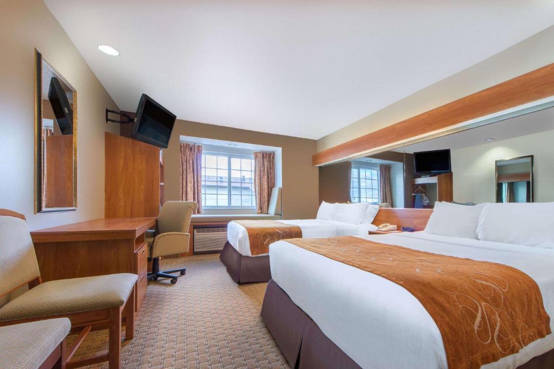 Photo of Bedroom in Raton