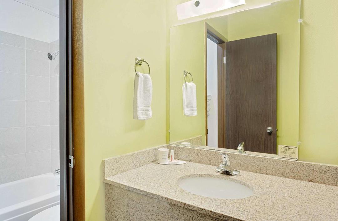 Photo of Bathroom in Sturgeon Bay