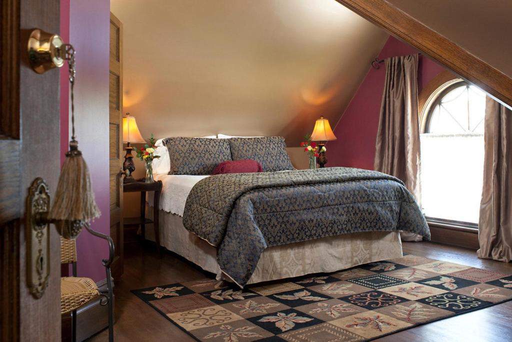 Photo of Bedroom in Allegan
