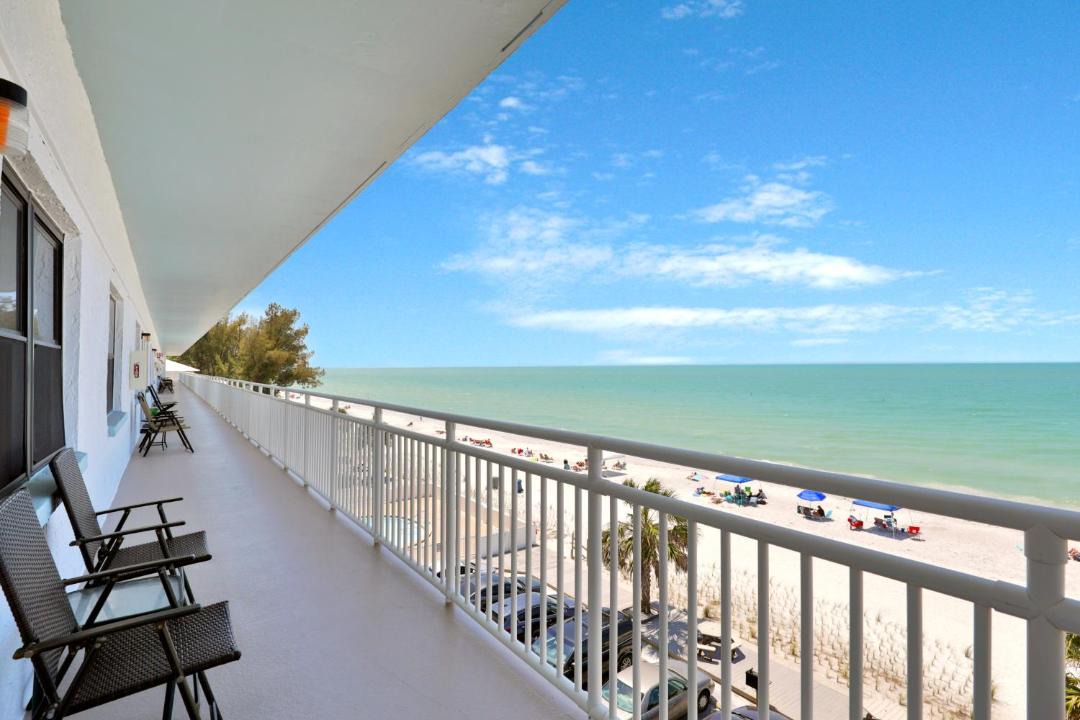 Photo of Patio Balcony in Sunset Beach