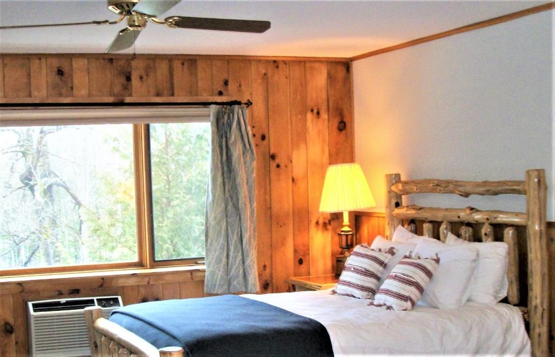 Photo of Bedroom in North River