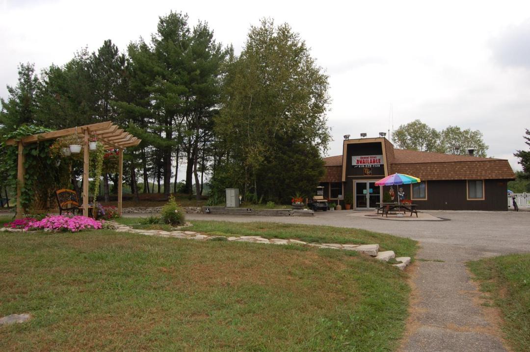 Photo of Others in St. Clair