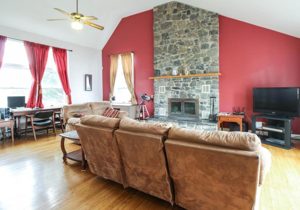 Photo of Livingroom in North Hero