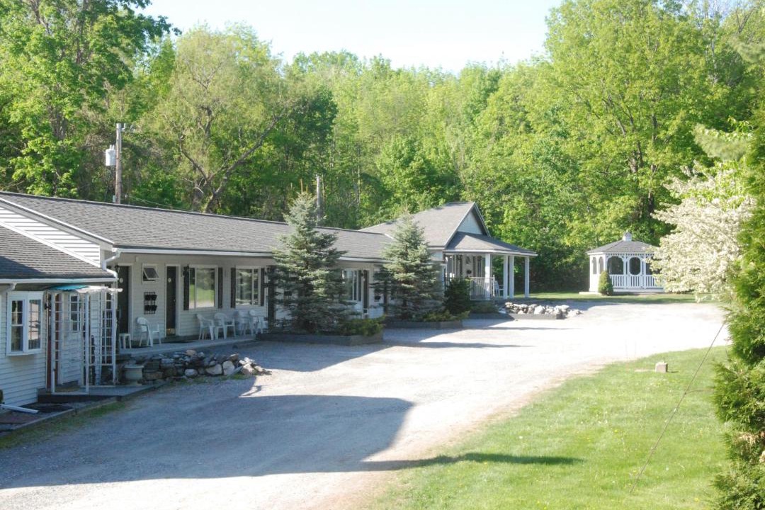 Photo of Others in Bennington