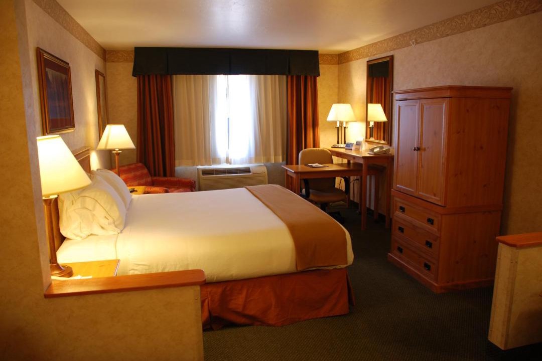 Photo of Bedroom in Raton