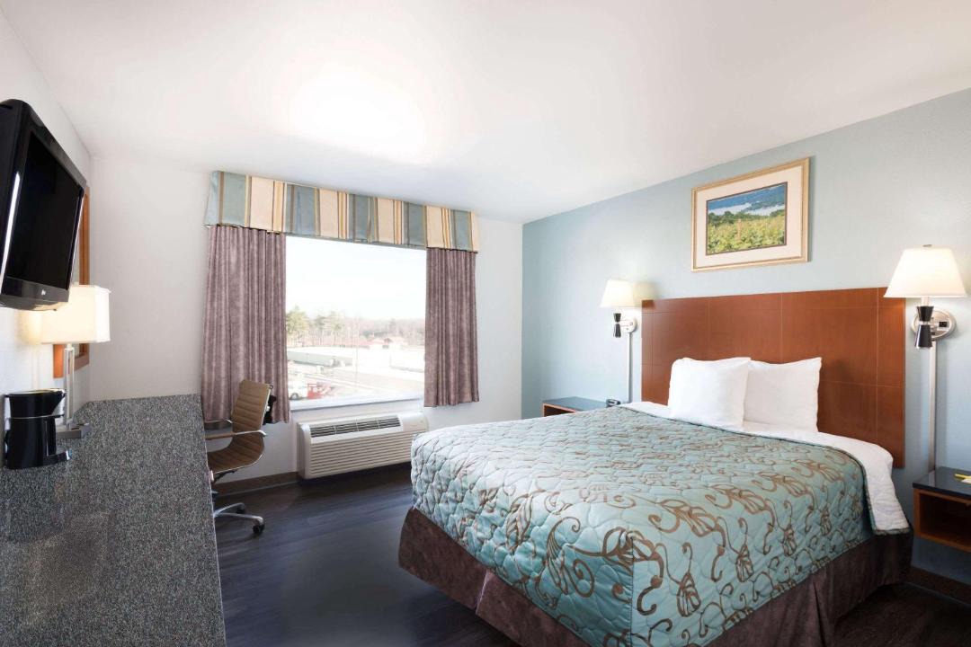 Photo of Bedroom in Evans Mills