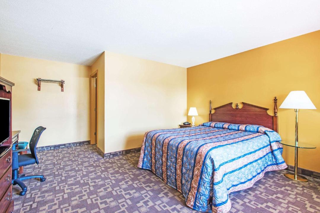 Photo of Bedroom in Hadley