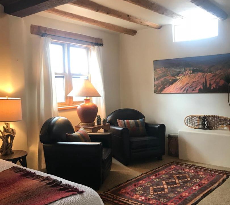 Photo of Livingroom in Taos