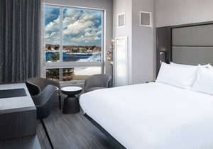 AC Hotel by Marriott Portsmouth