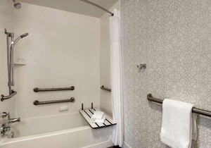Hampton Inn & Suites Frederick/Fort Detrick
