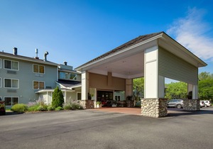 Best Western Plus Windjammer Inn & Conference Center