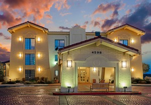La Quinta Inn by Wyndham Santa Fe