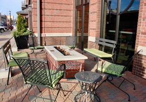 Courtyard by Marriott Holland Downtown