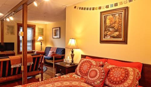 Deluxe Queen Room