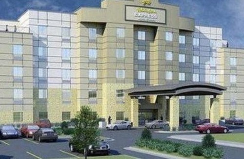 Mankato Hotel | Holiday Inn Express Hotel & Suites Mankato East, an Ihg Hotel