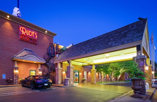 White Bear Lake Hotel | Best Western Plus White Bear Country Inn