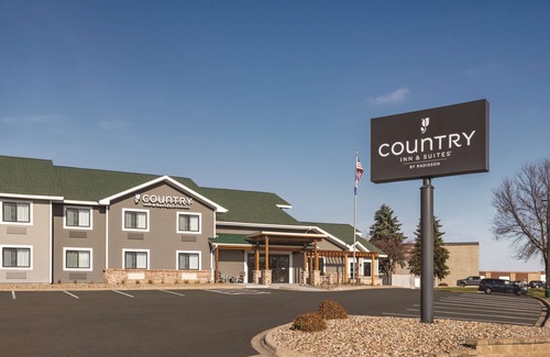Northfield Hotel | Country Inn & Suites by Radisson, Northfield, MN